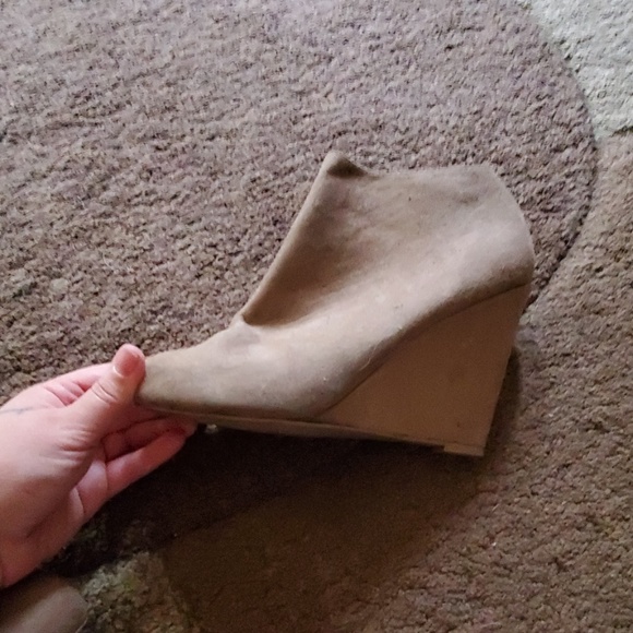 Booties - Picture 4 of 7